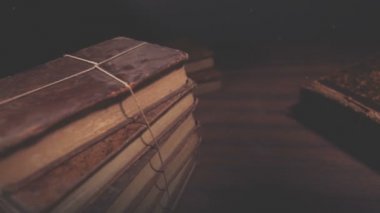 eski kitap açılış