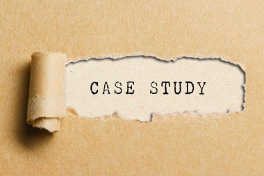 Öğretim dosyasını yırtık kağıtta gösteren metin işareti