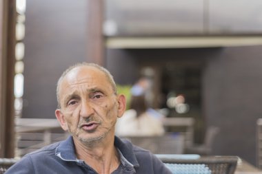 eski içki dostum şarkı bir aşk şarkısı 