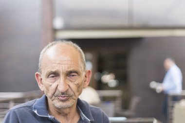 eski içki dostum şarkı bir aşk şarkısı 