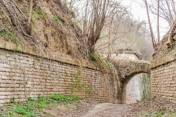 Novi Sad Sérvia Apoiando Pequeno Portão Fortaleza Petrovaradin — Fotografia de Stock