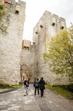 Ortodoks Manastırı. Manasija manastırının etrafındaki tahkimatların kalıntıları..