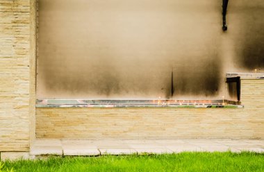 Ortodoks Manastırı. Manastır 'da mum cilası..