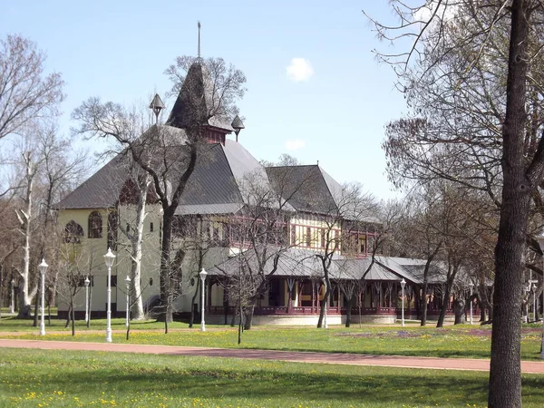 Subotica Servië April 2013 Park Palic Lake Een Zonnige Dag — Stockfoto