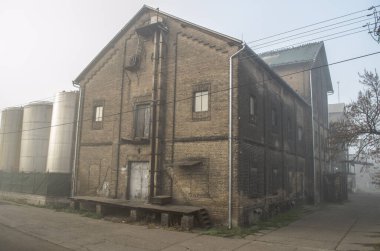 29 Aralık 2013 - Srbobran: Srbobran kasabası kışın Novi Sad yakınlarında siste