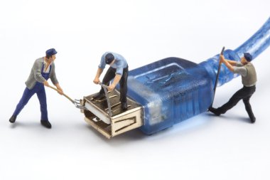 minyatür insanlar - Usb sabitleme işçi fiş