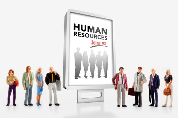 Pessoas em miniatura e recursos humanos — Fotografia de Stock
