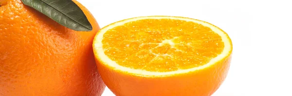 フードバナーの概念は 有機果物や成分 白の背景に隔離された有機オレンジの閉鎖 — ストック写真