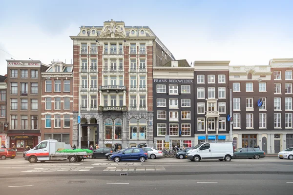 Πρόσοψη από παραδοσιακά κτίρια στο Άμστερνταμ — Φωτογραφία Αρχείου