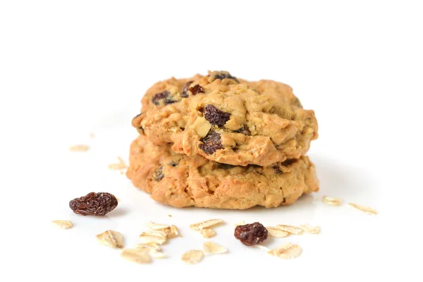 Oatmeal raisin cookies på vit bakgrund - isolerade — Stockfoto
