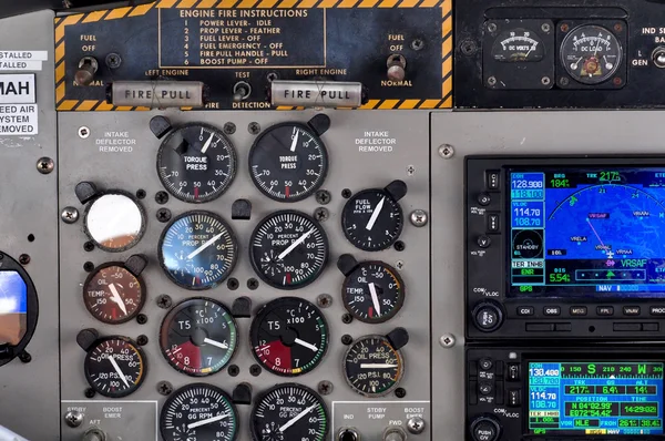 Nahaufnahme der Steuertafel für Wasserflugzeuge — Stockfoto