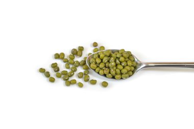 Yeşil gram veya izole beyaz arka plan - Mung fasulye