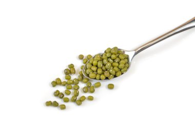 Yeşil gram veya izole beyaz arka plan - Mung fasulye