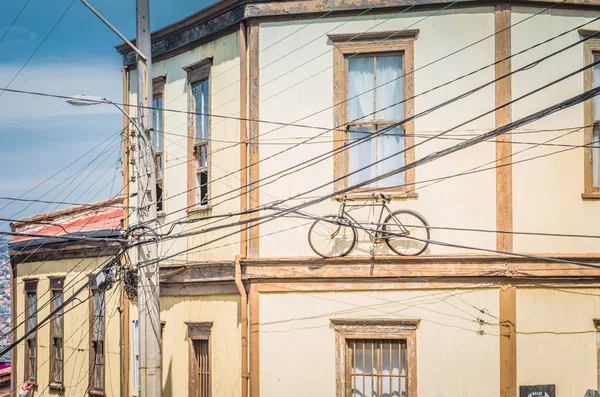 Valparaíso, Chile - 01 de noviembre de 2014: pintoresca fachada — Foto de Stock