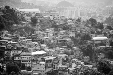 Rio de Janeiro, Brezilya Favela Santa Marta dağın binalar.