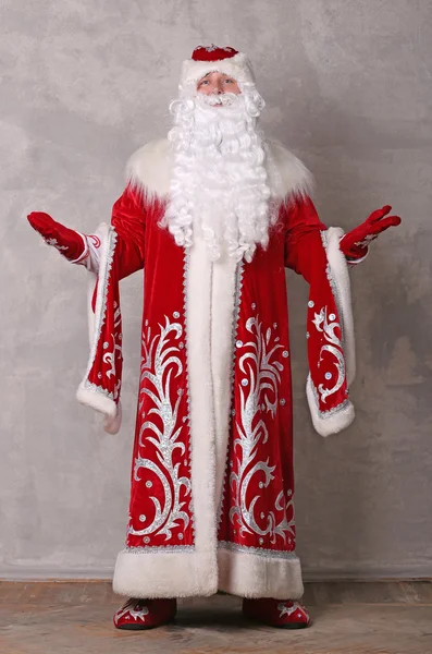 Natale russo, Capodanno personaggio mitologico Father Frost in rosso — Foto Stock