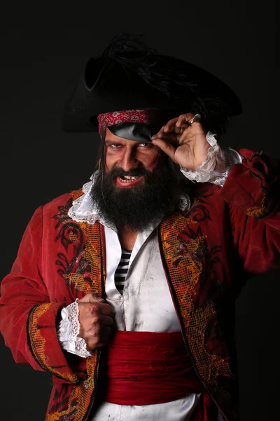 海賊衣装でハンサムな男の肖像 — ストック写真