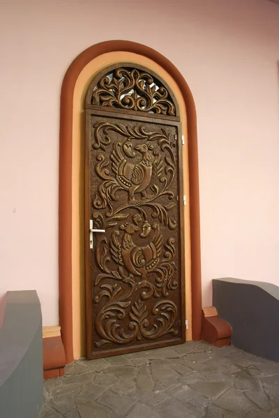 The door carved — Stock Photo, Image