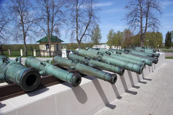 Velhos barris de armas — Fotografia de Stock