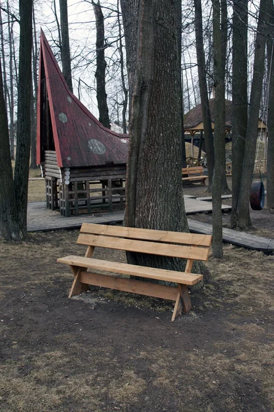Лавки паркові дерев'яні — стокове фото