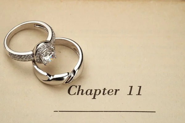 本の結婚指輪 — ストック写真