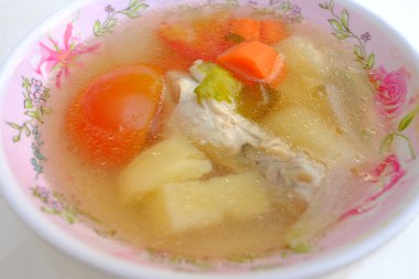 Tavuk çorbası Tayland Style - yakın (seçici odak)