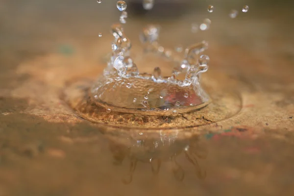 水のしぶきまたは水ドロップ — ストック写真