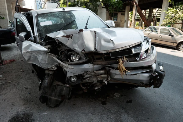 Acidente de carro na Ásia, Tailândia . Fotografia De Stock