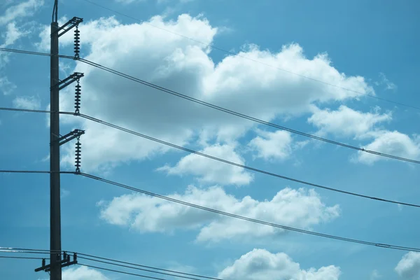 bulut ve elektrik ile mavi gökyüzü kutup satır Tayland