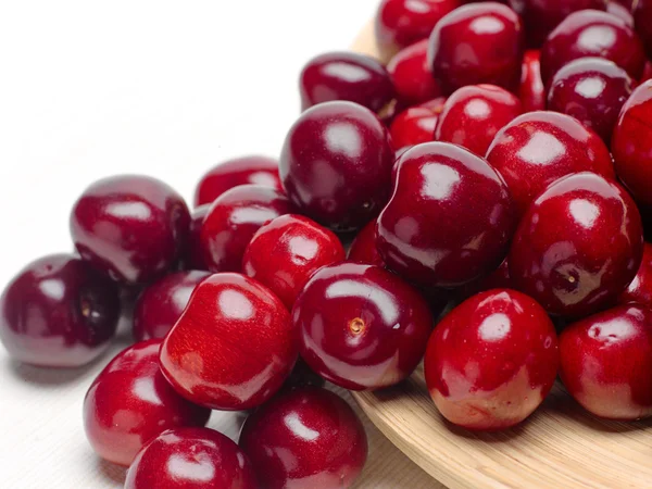 Macro un primer plano de cerezas frescas y cerezas dulces —  Fotos de Stock