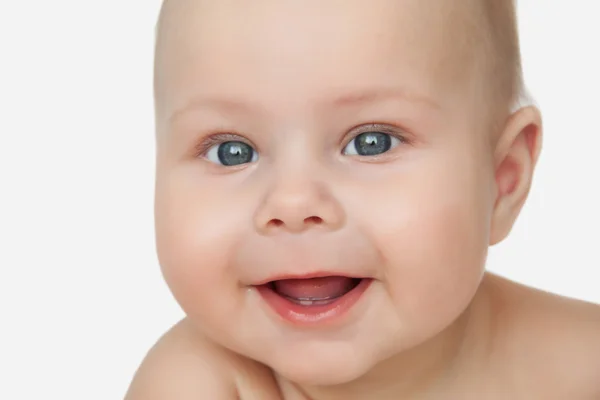 Retrato de primer plano del bebé feliz con el primer diente . — Foto de Stock