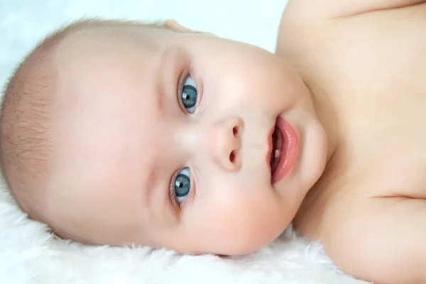 Bebê infantil close-up retrato . — Fotografia de Stock