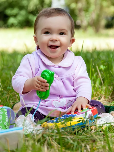 Letní portrét krásné miminko — Stock fotografie