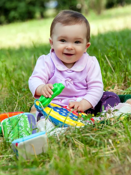 Letní portrét krásné miminko — Stock fotografie
