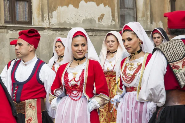 1, 2013:357 dini alay Sant'Efisio - Sardunya Cagliari, İtalya - Mayıs