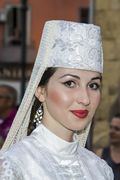 Quartu S.E., İtalya - 13 Temmuz 2013: Uluslararası Festivali folklor 