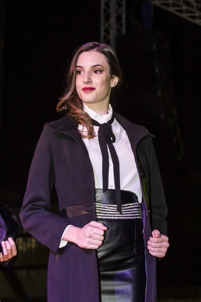 Geçit töreni makyaj ve moda