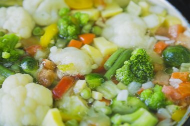 seçici odak ile sebze güveç