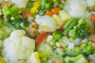 seçici odak ile sebze güveç