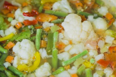 Sebze, brokoli, karnabahar güveç