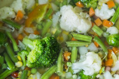 Lezzetli sebze güveç