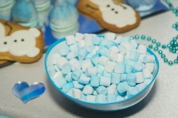 Düğün töreni ile farklı şeker şeker çubuğu