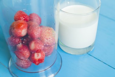 Çilekli milkshake için Ingridient