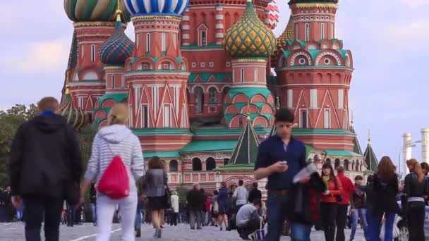 Церковь Василия Блаженного с Красной площади, панорама Москва, Россия — стоковое видео