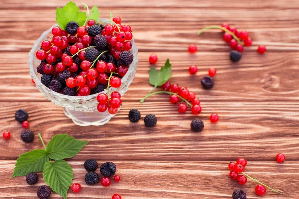 Fruit and berries — Stock Photo, Image