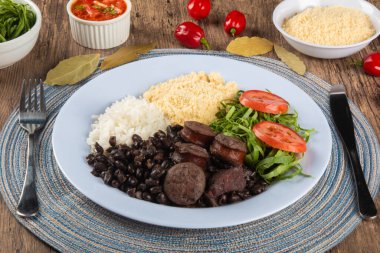 Feijoada. Geleneksel Brezilya yemeği. Brezilya mutfağı.
