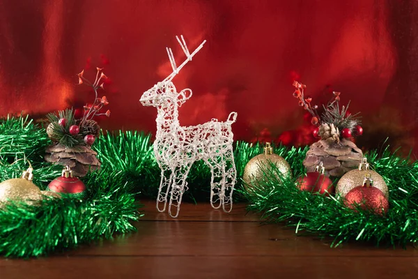 Декорація Санта Клауса Червоним Фоном Вечірка — стокове фото