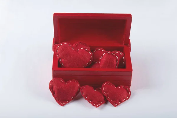Dia Dos Namorados Fundo Com Caixa Vermelha Com Corações Vermelhos — Fotografia de Stock