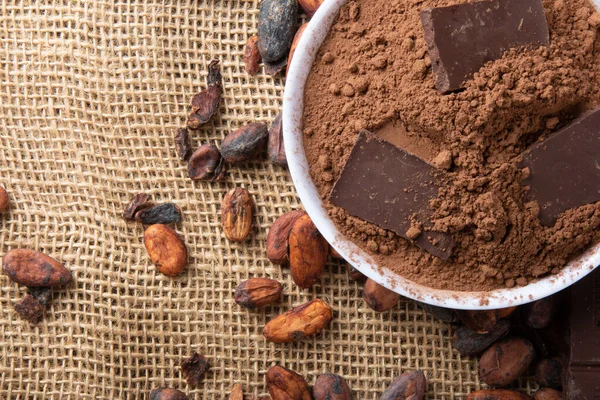 Cacao Polvo Con Trozos Chocolate Granos Cacao Crudos — Foto de Stock