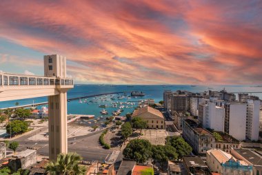 Salvador Bahia Brezilya 'daki Lacerda Asansörü manzarası
